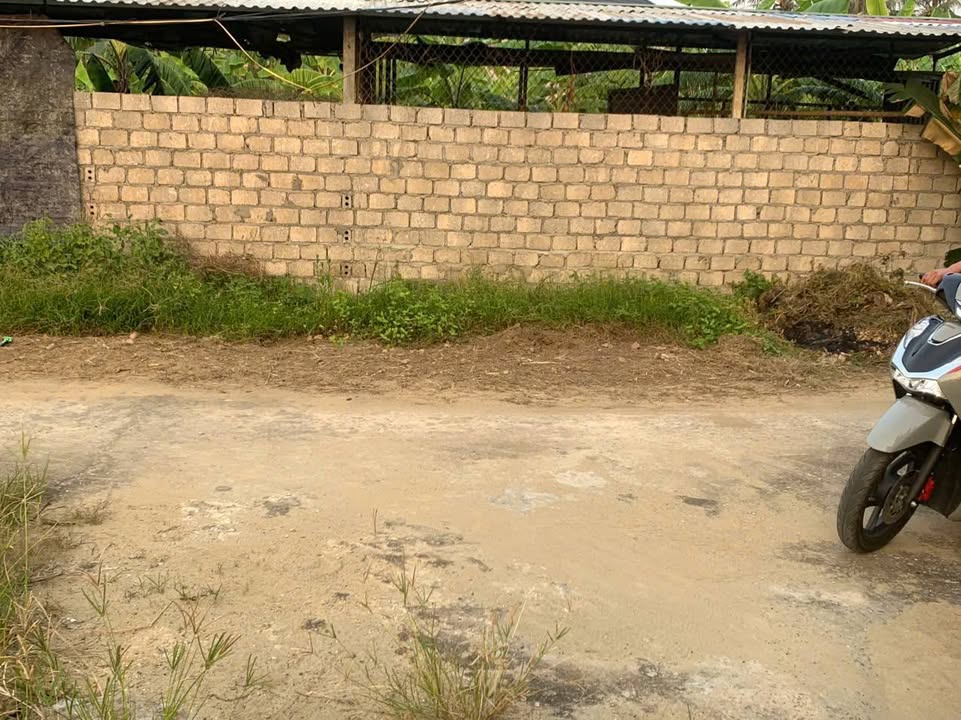 Đất Góc Quảng Lưu 150m² - Sổ Đỏ Sẵn Sàng - Giá 750 Triệu