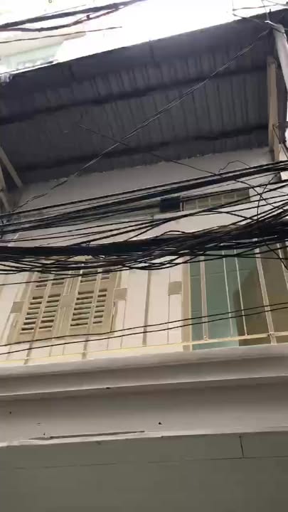 Nhà riêng Quận 10 giá 12 triệu/tháng - Sẵn sàng ở ngay!