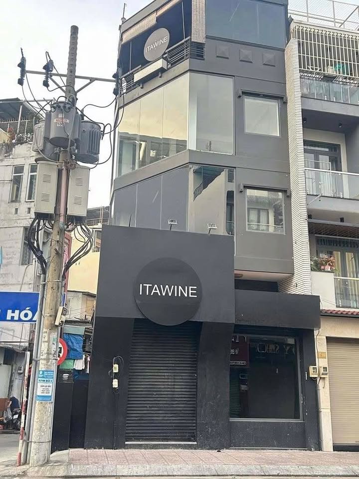 Cho thuê nhà 2 mặt tiền Huỳnh Văn Bánh, Phú Nhuận - Kinh doanh sầm uất