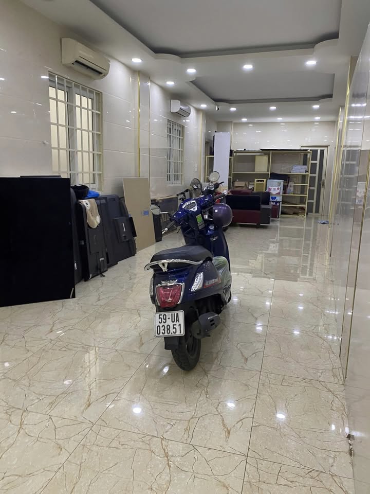 Cho thuê nhà mặt tiền Nguyễn Lâm, Q.10 - 135m², 10PN, Kinh doanh đỉnh cao!