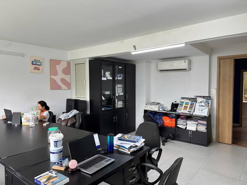 Văn Phòng Cho Thuê Đường D1, Thủ Đức - 100m², 10 Phòng, Sẵn Sàng Kinh Doanh