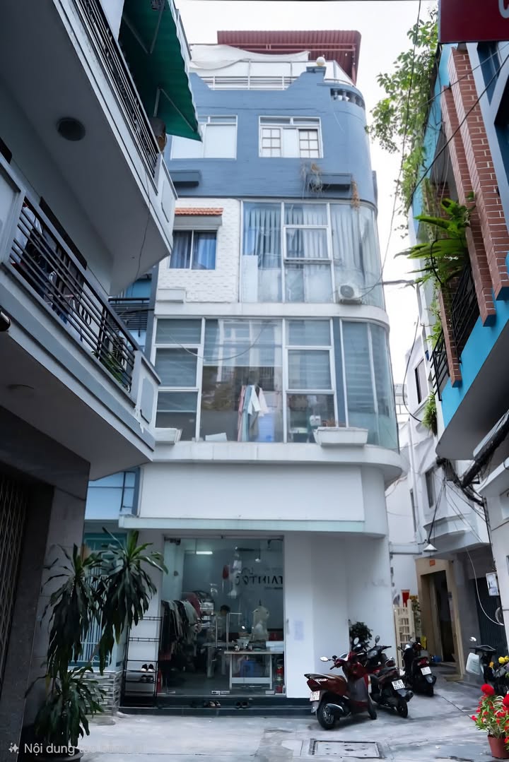 Cho thuê nhà hẻm xe hơi 40m² Đường 3/2, Quận 10 - Kinh doanh/Ở tốt