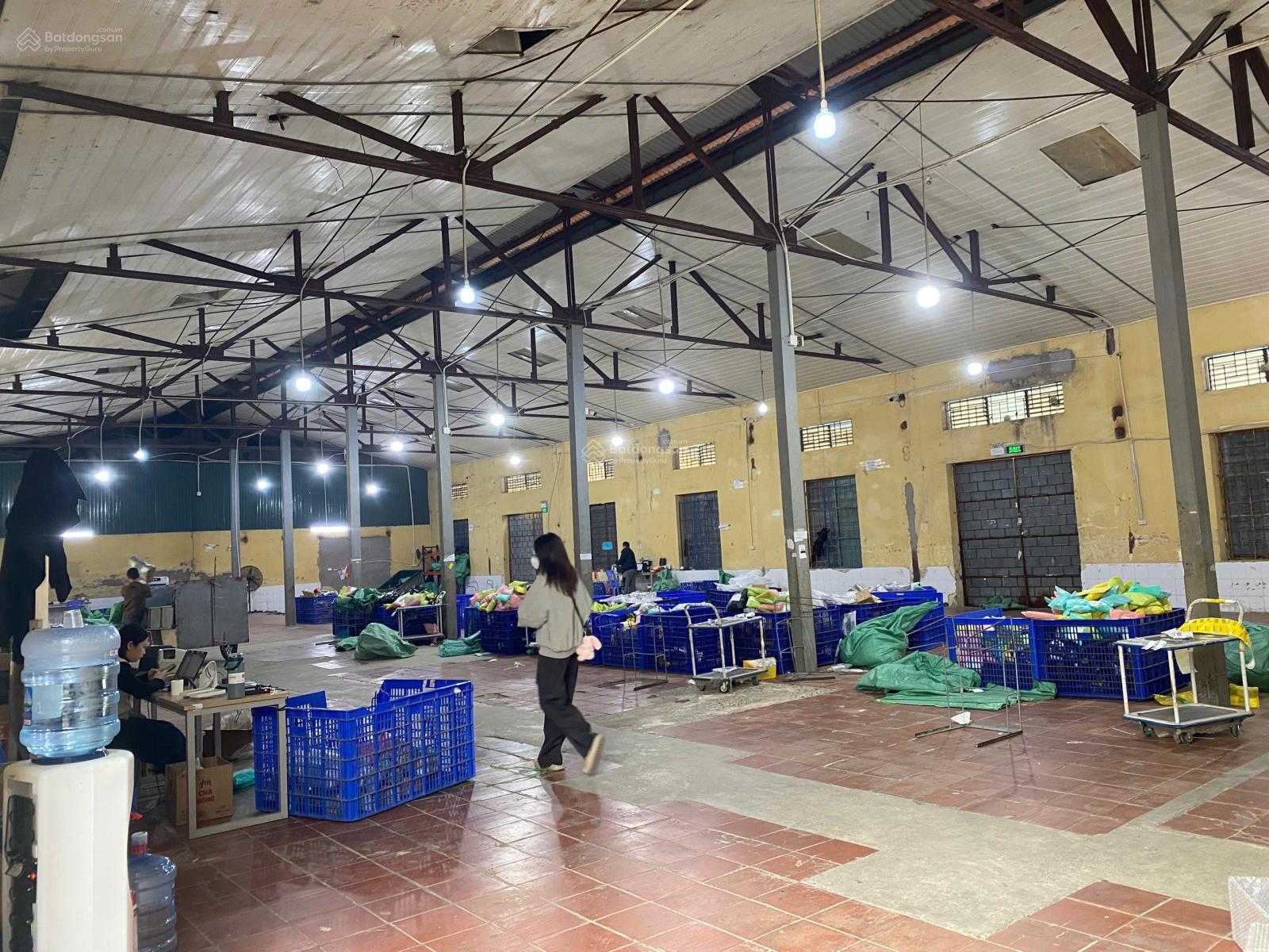 Kho Hà Đông 725m² - Container thoải, hoạt động ngay!