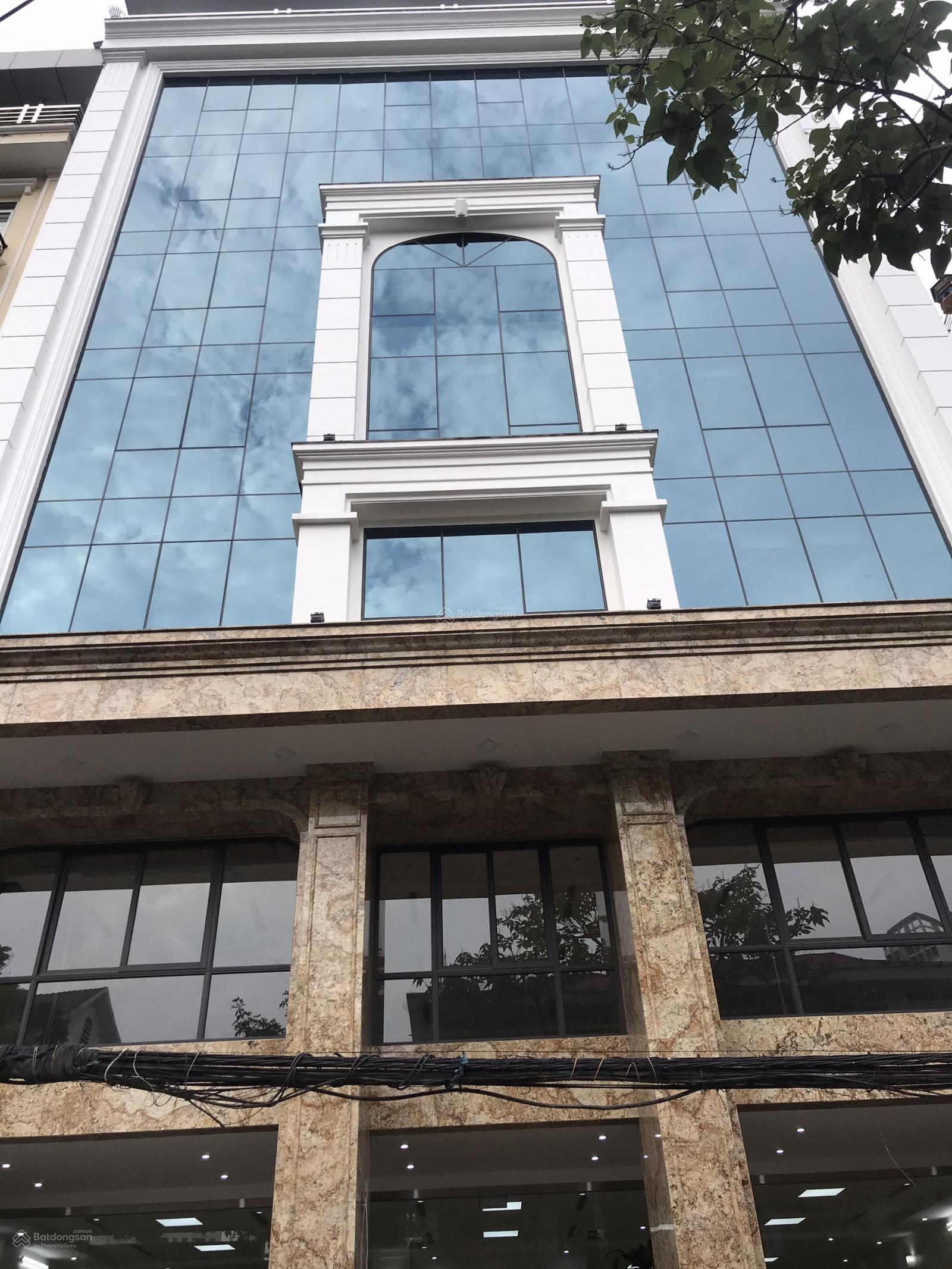 Tòa nhà Lê Đức Thọ 120m² - Vị trí trung tâm, sẵn sàng làm việc!