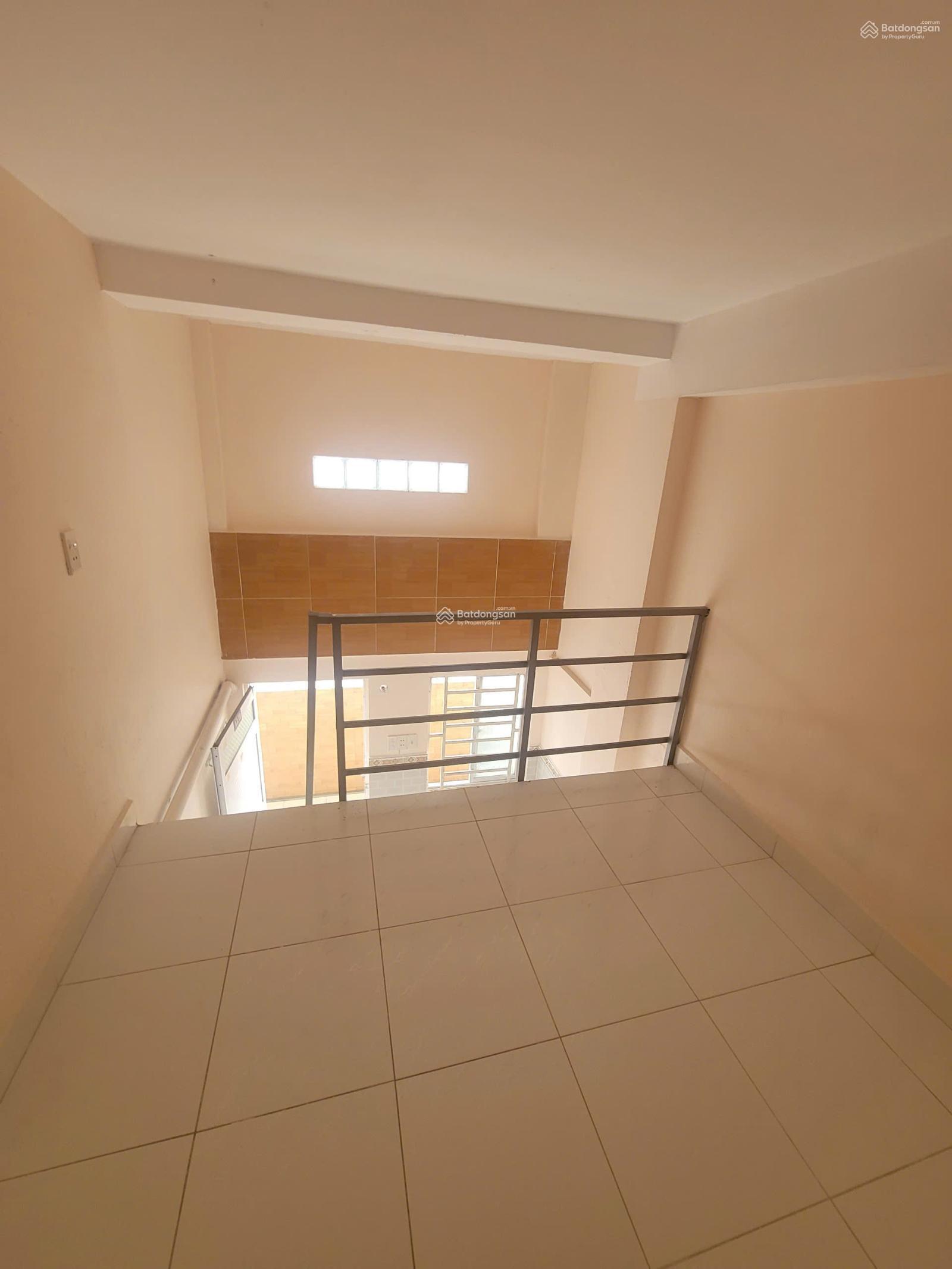 Phòng Trọ Gác Ban Công 30m² - Gần BV Chợ Rẫy, Tân Bình - Giá 3.7 Triệu