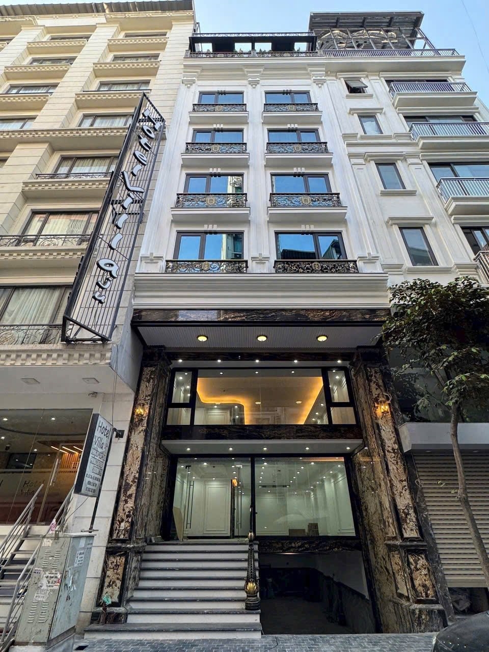 Tòa nhà mặt phố Đại La 140m² 78 tỷ - Đầu tư sinh lời khủng!