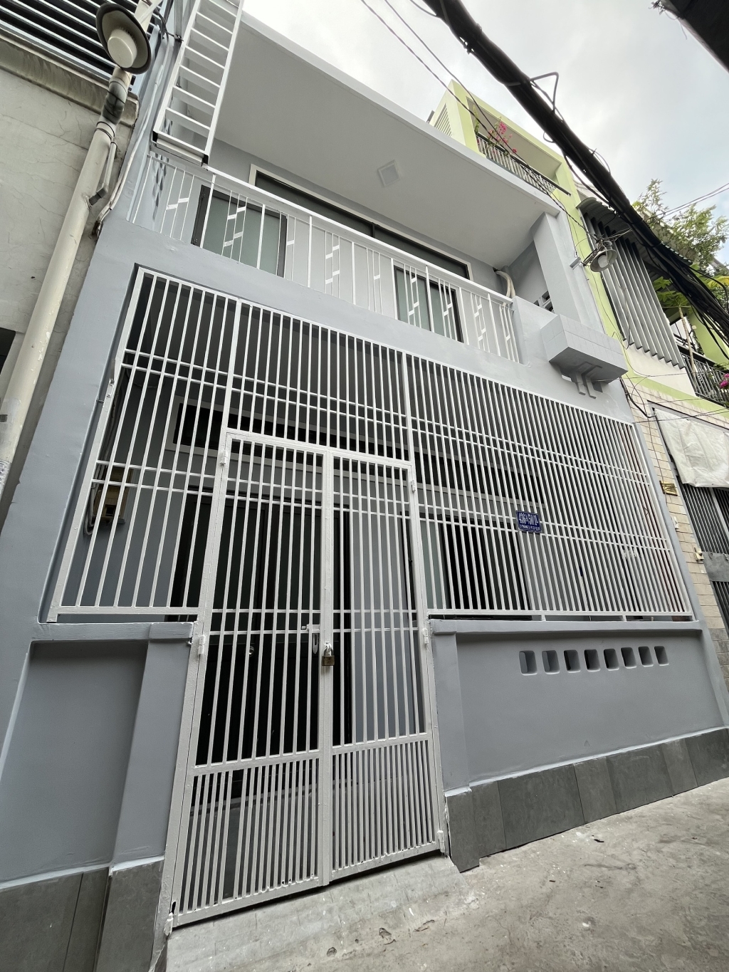 Nhà riêng Quận 10 40m² giá 14 triệu - Mặt tiền kinh doanh!