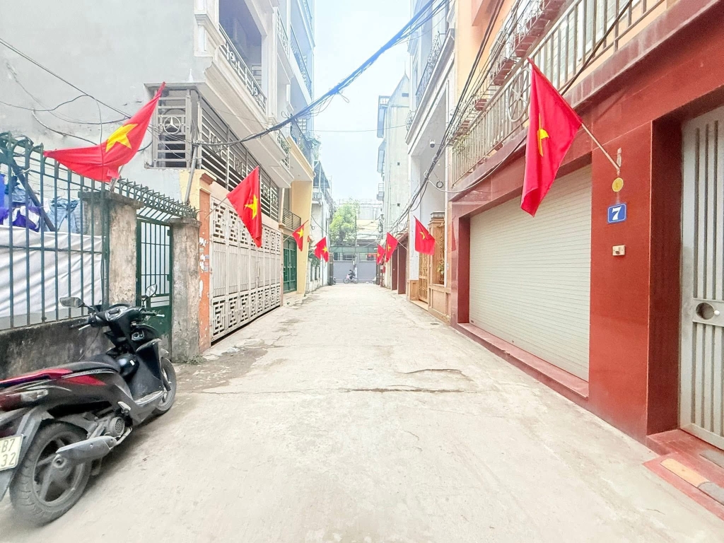 Nhà riêng 98m² Ba Đình - 48 tỷ - Sổ đỏ riêng 2 sổ, ô tô tránh