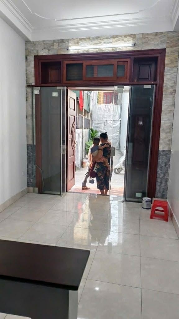 Nhà Liên Ninh, Thanh Trì 44m² - Ô tô vào tận nhà, giá 5.9 tỷ!