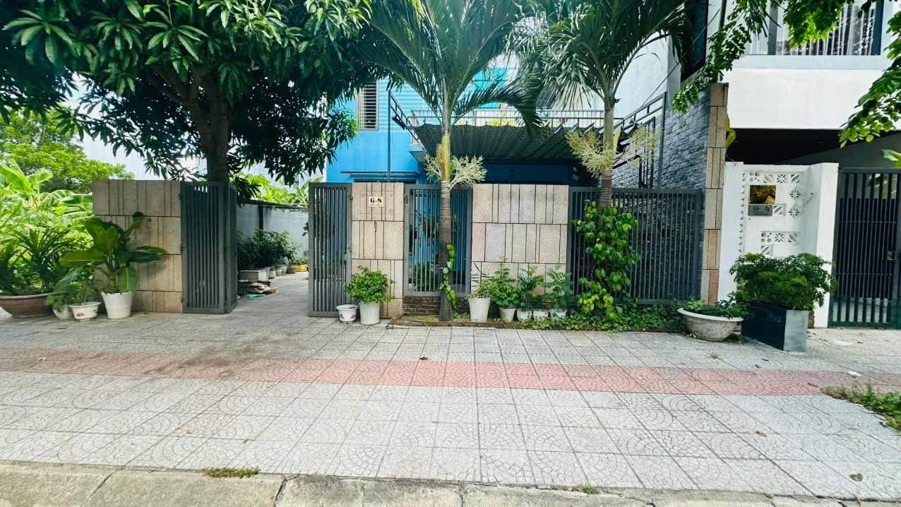 Nhà lô đôi Hòa Xuân Đà Nẵng 200m² - Vị trí đẹp, vừa ở vừa kinh doanh!