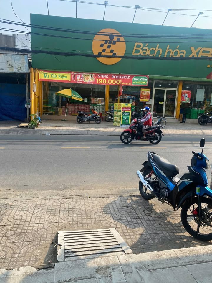 Mặt Tiền Kinh Doanh Lê Văn Quới, Bình Tân - 105m², Giá 11 Triệu/Tháng