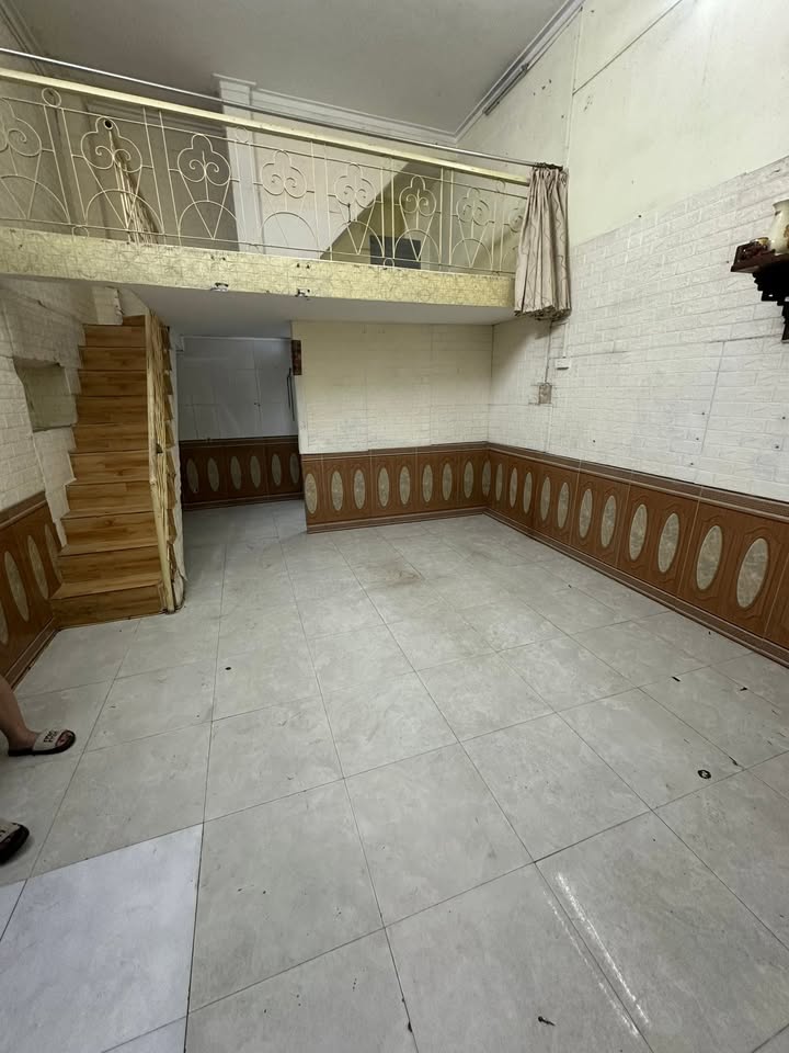 Nhà phố Hàm Tử Quan, Quận 3 - 30m², 2PN, Giá 5 Triệu/Tháng