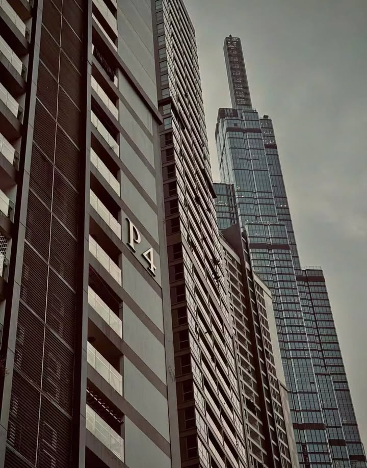 Căn hộ Park 4 Vinhomes Central Park 150m² - 4PN, View Sông Trực Diện, Sẵn Sổ Hồng