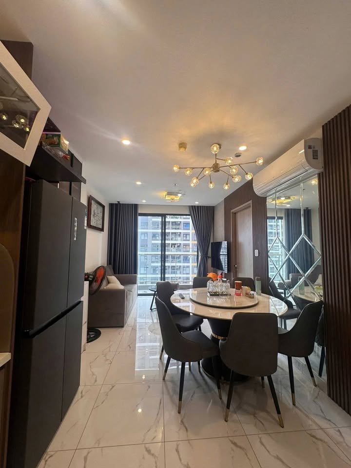 Căn hộ Vinhomes Grand Park Thủ Đức 10 triệu - Full nội thất cao cấp!