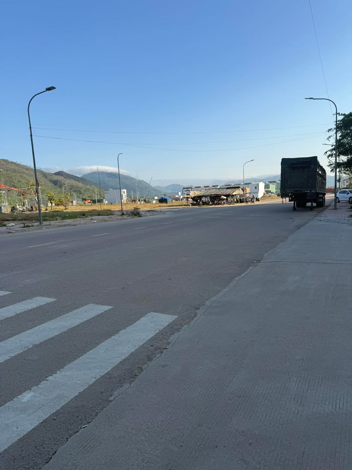 Bán Đất Nền Góc 170m² Quy Nhơn - View Công Viên, Gần Chợ, Trường Học