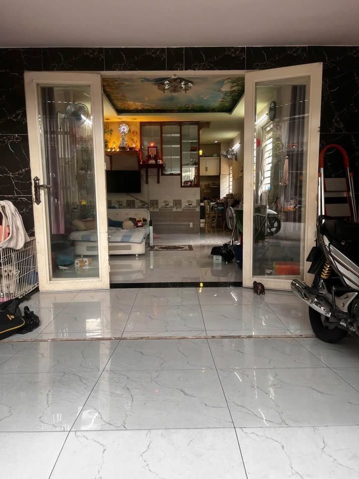 Nhà 56m² Gò Vấp - Hẻm 8m Sẵn Sổ, Giá 4.45 Tỷ