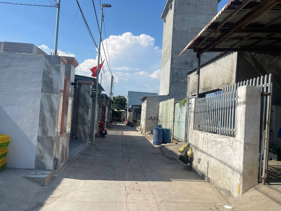 Bán Đất Tặng Nhà Mặt Tiền Phước Tỉnh, Bà Rịa - Vũng Tàu - 348m²