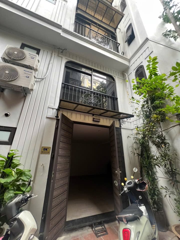 Nhà 88m² Cát Linh, Đống Đa - Sẵn Sàng Kinh Doanh & Ở Ngay