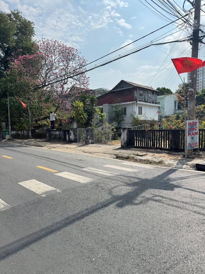 Đất Lô Góc 1606m² Mặt Tiền Thống Nhất, Thủ Đức - Giá 170 Tỷ