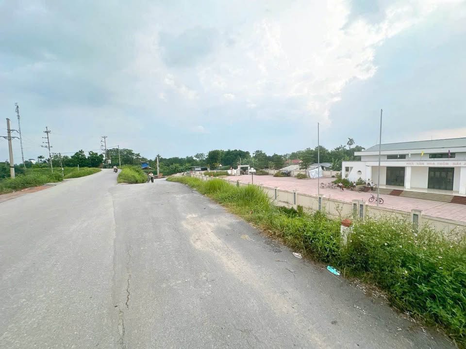 Đất nền Thanh Oai 195m² - Sổ đỏ chính chủ, xây dựng tự do!