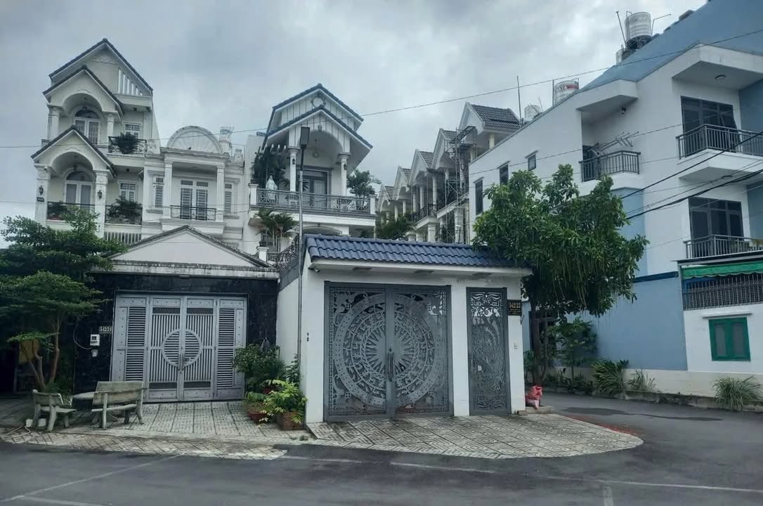 Nhà riêng Quận 12 131m² 6 tỷ - Ô tô vào tận nhà, hiếm có!