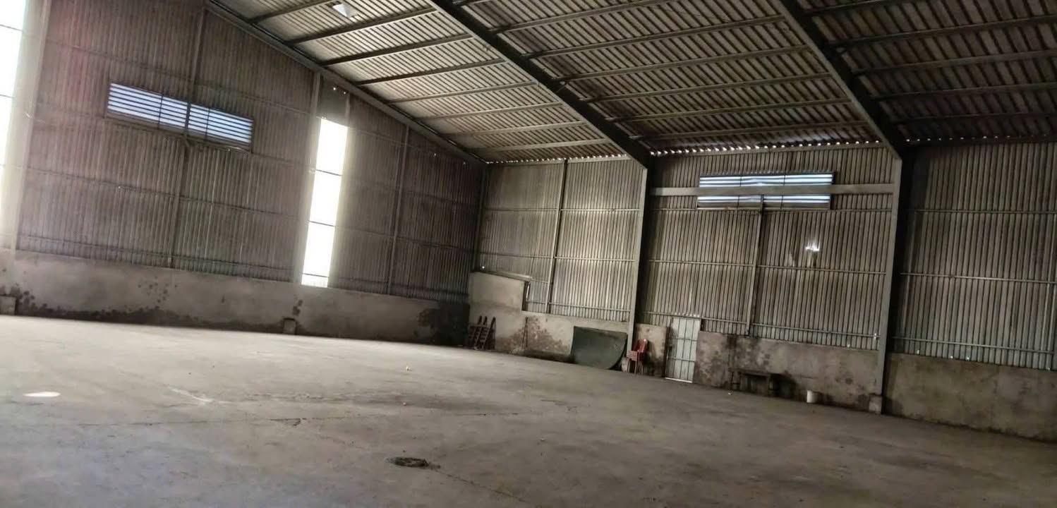 Kho Mỹ Phước Bến Cát 960m² - Container thoải, hoạt động ngay!