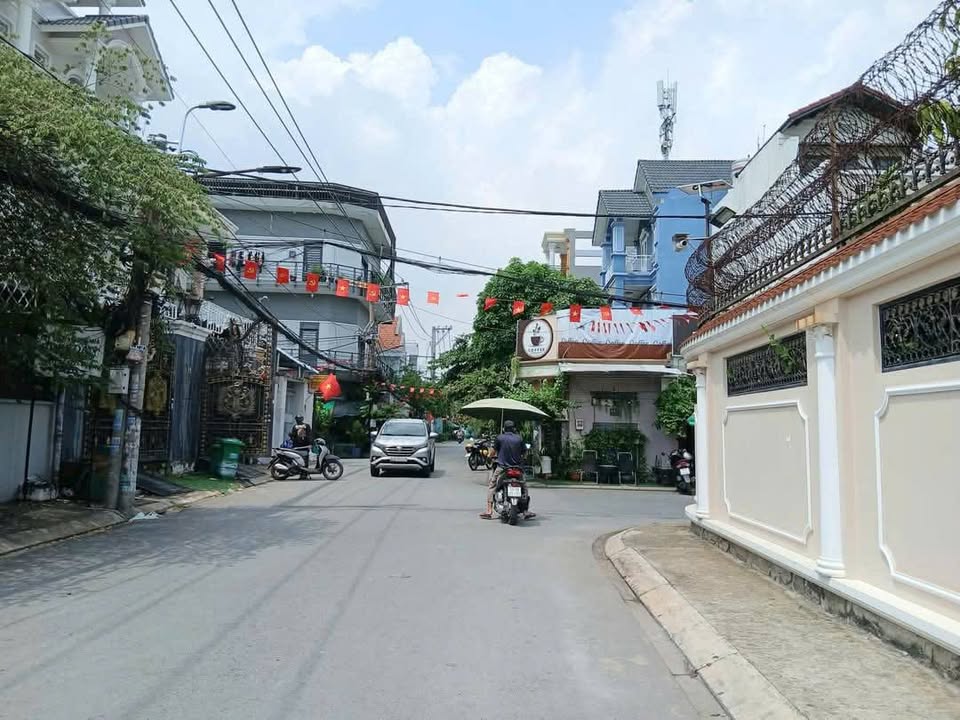 Nhà Mặt Tiền Hiệp Bình Chánh, Thủ Đức 105m² Kinh Doanh Đa Ngành - Giá 9 Tỷ