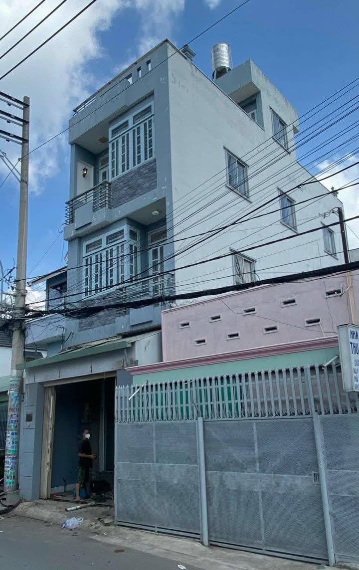 Nhà Phố Bà Điểm Hóc Môn 64m² chỉ 6.1 tỷ - Đầu tư sinh lời ngay!