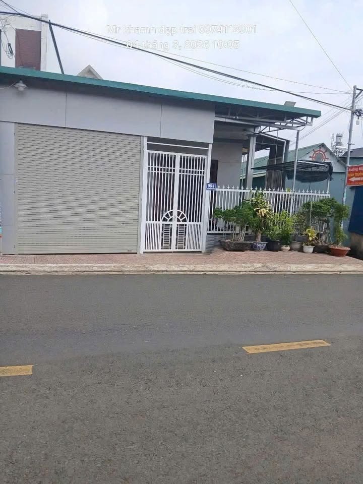 Nhà phố 2 mặt tiền Bảo Lộc 220m² giá 3.3 tỷ - Đầu tư sinh lời ngay!