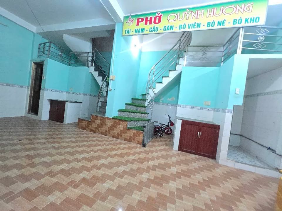 Nhà Mặt Tiền Nguyễn Tri Phương, Dĩ An - 40m², 4PN, Kinh Doanh Đỉnh Cao