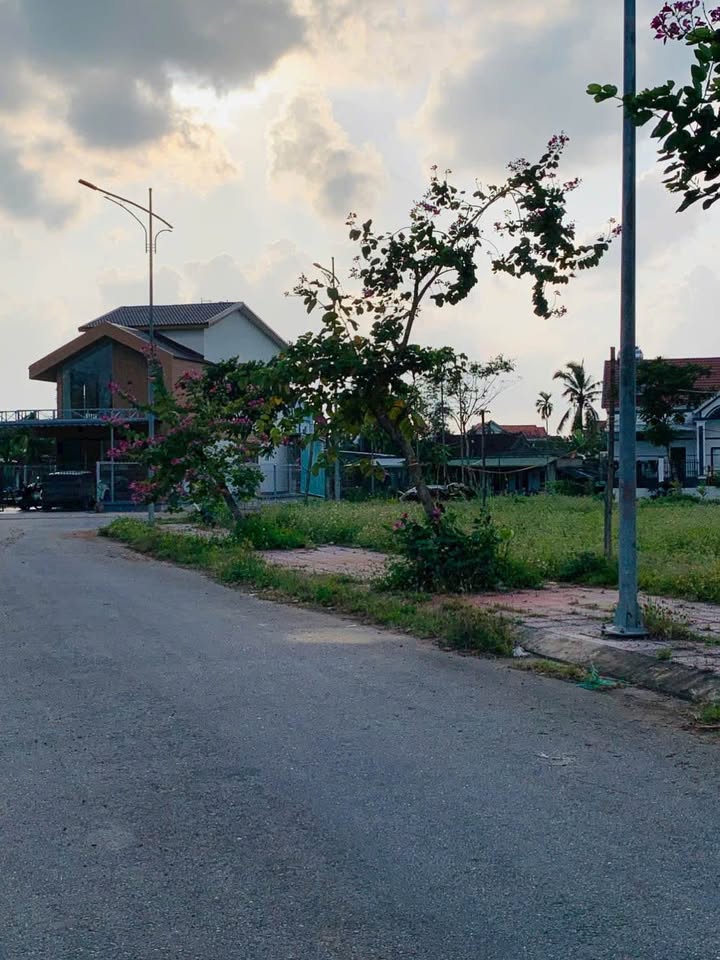 Đất Nền 100m² Khu Tây Bàu Giang, Quảng Ngãi - Giá Đầu Tư Cuối Năm