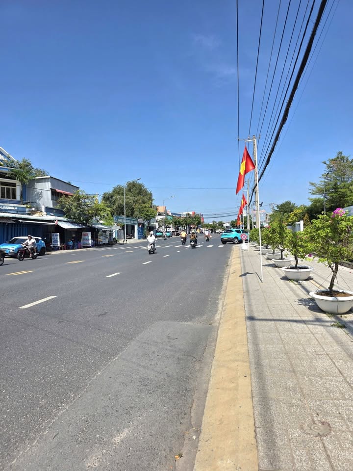 Nhà Mặt Tiền Phạm Văn Đồng Hòa Thành 96m² - Kinh Doanh Đa Ngành