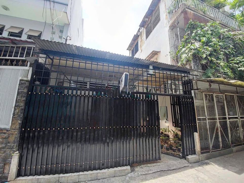 Nhà Tô Hiến Thành, Q10 - Xe Hơi Vào Tận Cửa, 75m², 3PN, Giá Thuê 16 Triệu/Tháng