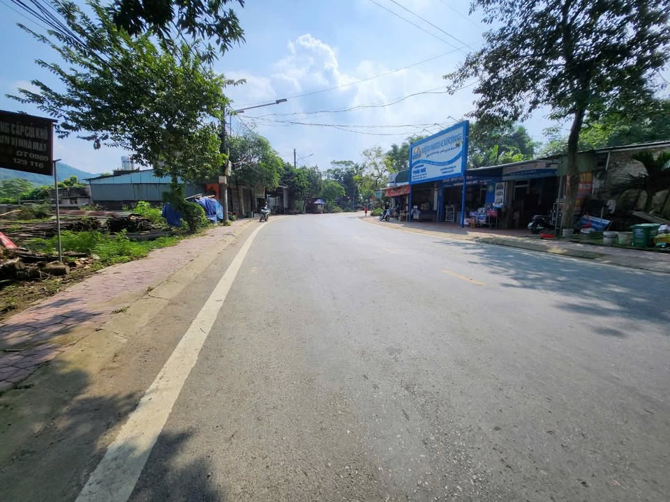 Nhà Phố Tỉnh lộ 151 Xuân Giao 150m² - Mặt tiền kinh doanh sầm uất!