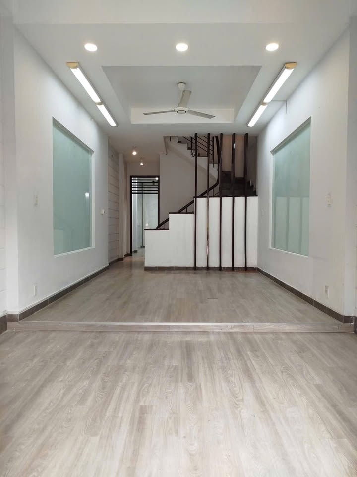 Nhà Nguyên Căn Phan Văn Trị Gò Vấp - 61m² Sẵn Sàng Ở Ngay!