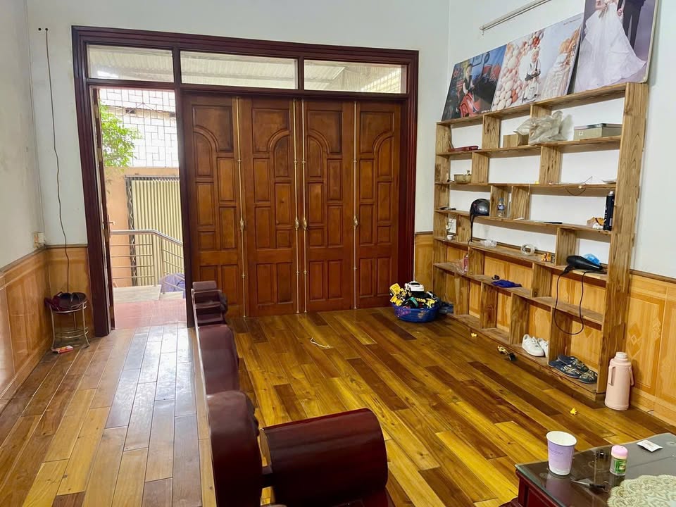 Bán Gấp Nhà 140m² Yên Thịnh, Yên Bái - Ngõ Ô Tô, Giá Hơn 2 Tỷ