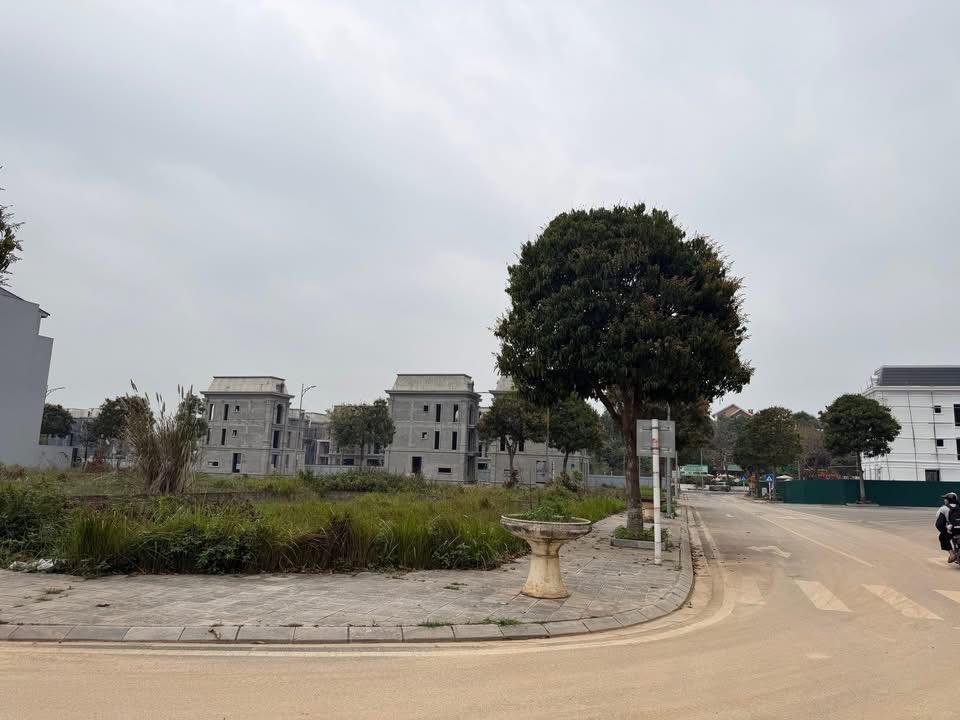 Bán Gấp 2 Lô Liền Kề Góc KĐT Vietsec, Việt Trì - 352m² Giá Tốt