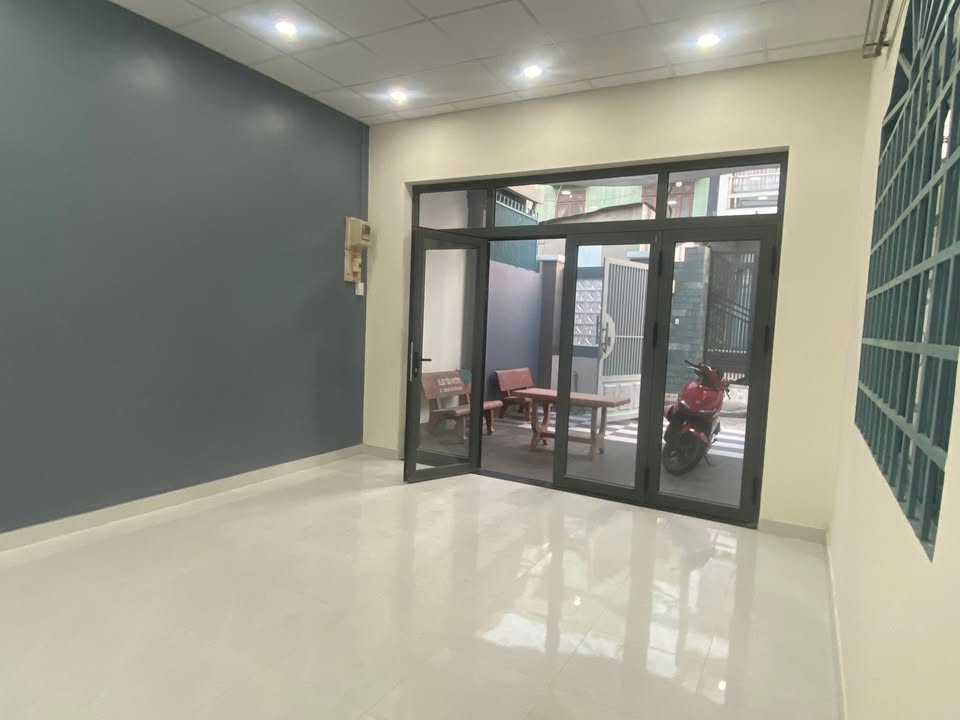 Nhà 88m² Lê Văn Chí, TP Thủ Đức - Giá 6 Tỷ, Hẻm Xe Hơi, Gần Ngã 4