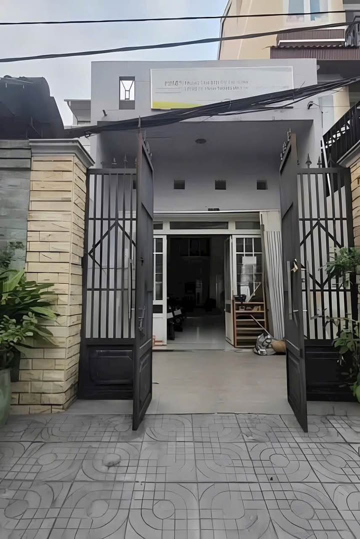 Nhà Mặt Tiền Tân Quy Q7 100m² - Mặt Tiền Kinh Doanh Hiếm Có!