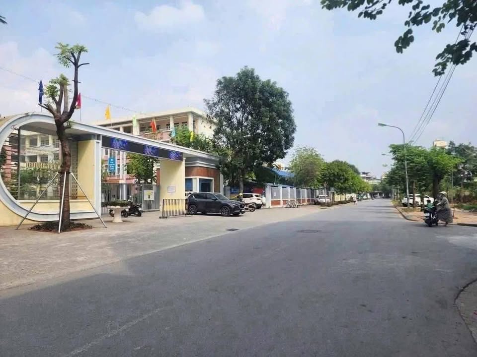 Đất nền Tứ Hiệp, Thanh Trì 30m² - 2 Mặt Đường, Vỉa Hè