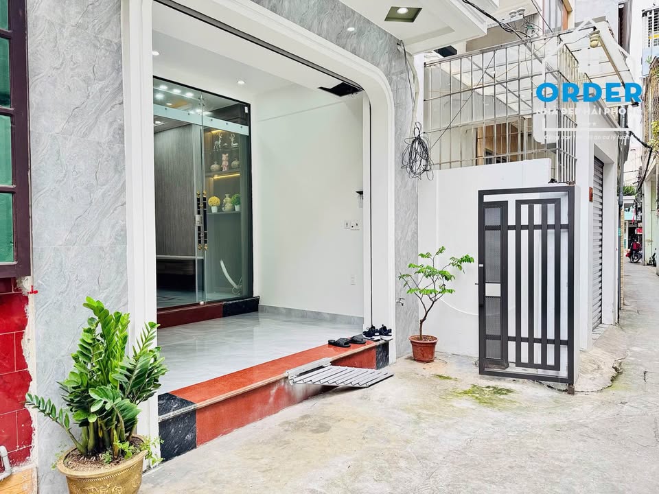 Nhà 62m² 4 Tầng, Sân Cổng Riêng, Gần Bệnh viện Tiệp - Hải Phòng