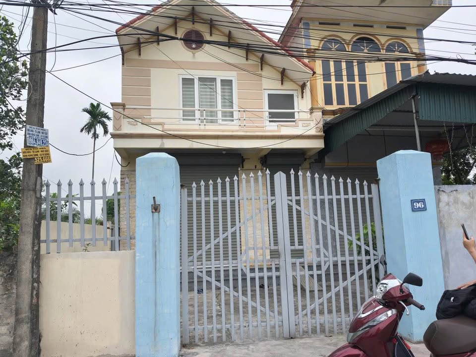 Nhà 2 Tầng Trục Chính Đông Triều 159m² - Sẵn Sàng Về Ở