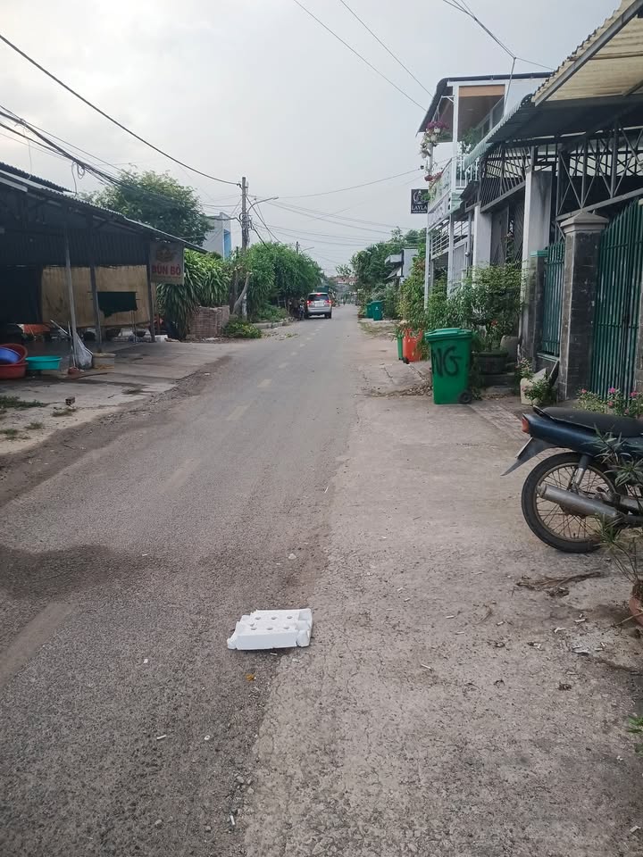 Nhà MT Hoàng Hoa Thám, Phú Mỹ - 270m² Thổ Cư, 4PN, Giá Tốt