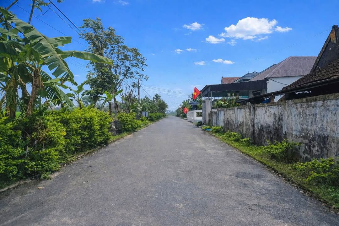 Đất nền Hà Huy Tập 105m² - Sổ đỏ chính chủ, đường 7m thông