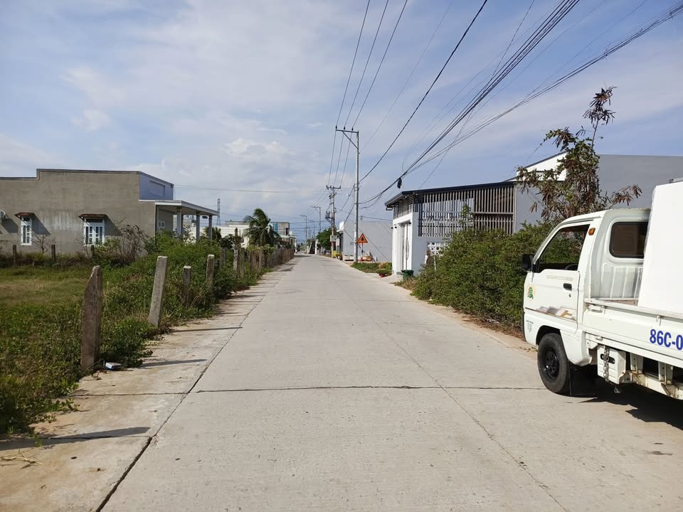 Bán Đất Thổ Cư 100m² Trục Chính Cá Đồng, Phan Thiết - Giá 1 Tỷ