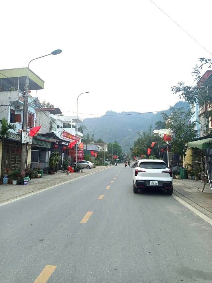 Nhà riêng 140m² Đường Phùng Hưng – Ô tô vào tận nhà, giá nhỉnh 2 tỷ!