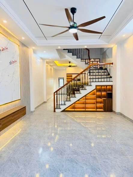 Nhà 3 Tầng Mới Xây, Ngõ Oto, Gần Trung Tâm Hà Giang - Chỉ Hơn 2 Tỷ