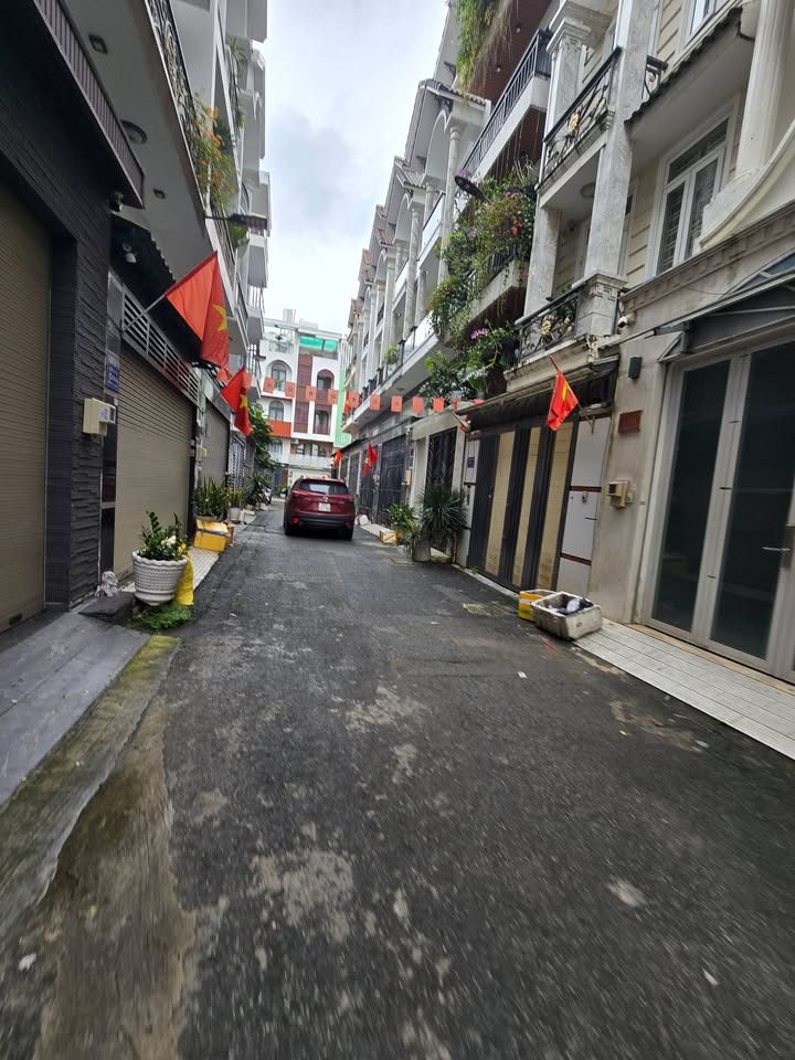 Nhà Phố Tân Bình 64m² - Ô Tô Vào Tận Nhà, Sẵn Sàng Ở Ngay!