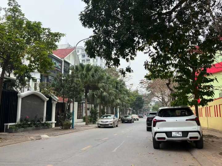 Nhà riêng Sài Đồng Long Biên 100m² - Giá tốt hiếm có!