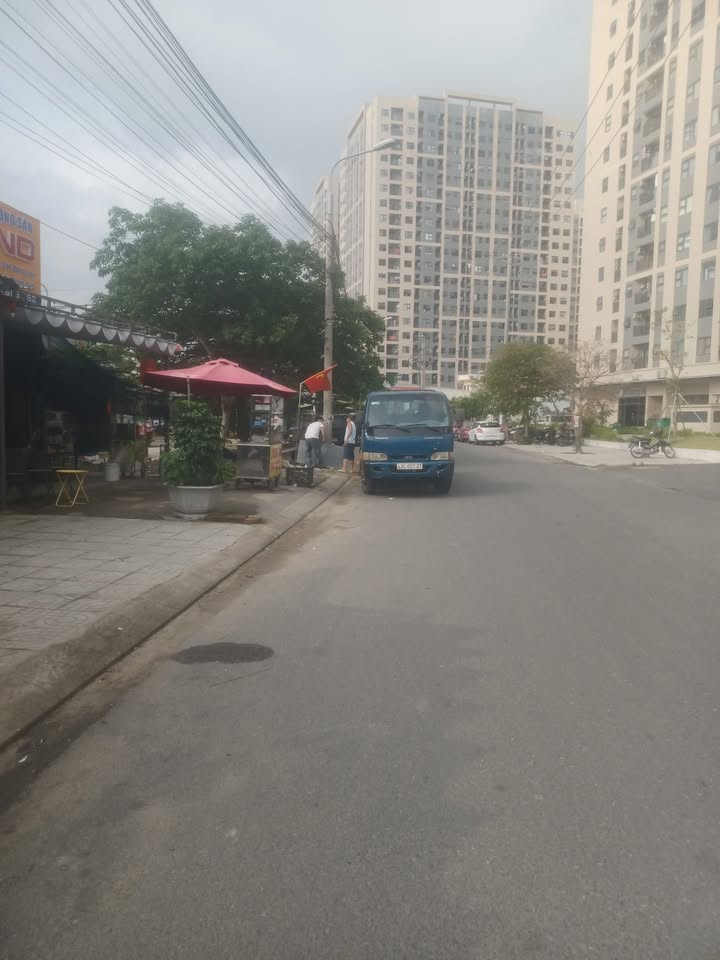 Nhà cấp 4 mặt tiền 7m5 kinh doanh sầm uất, đối diện Chung cư Ori Bàu Tràm - Đà Nẵng